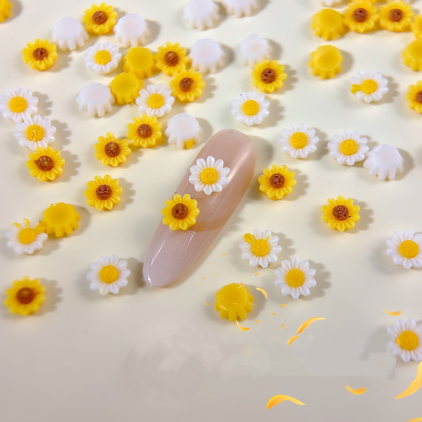 50Pcs Hiasan Kuku Mini Daisy R - Art Craft Yellow Springs ulasan dan harga